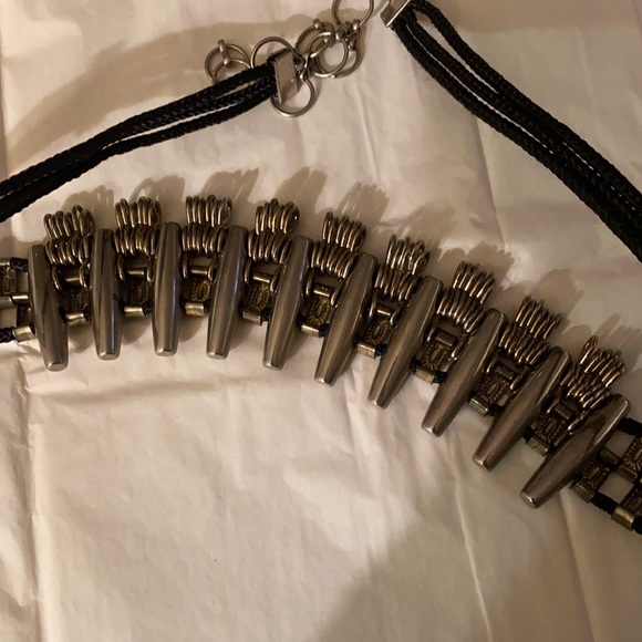 VINTAGE MULTI STRINGS FANCY ORNATE STUDDED BLACK AND GOLD METAL POINTED BELT 32” - Picture 7 of 7